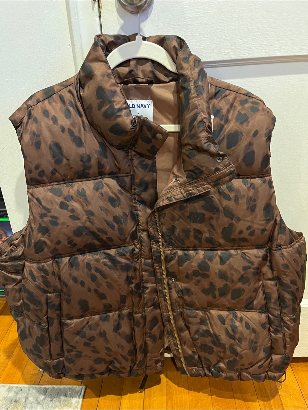 NWT Old Navy Brown Leopard Puffer Vest